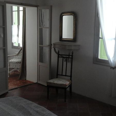 Le Presbytere Bed and Breakfast Rivesaltes Habitación foto