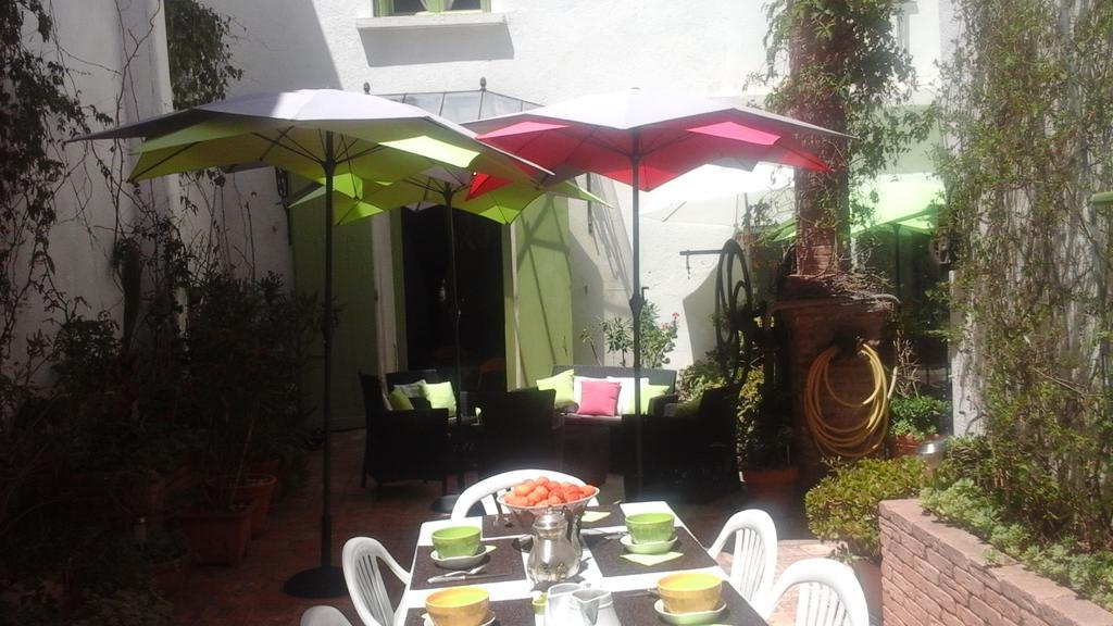 Le Presbytere Bed and Breakfast Rivesaltes Exterior foto